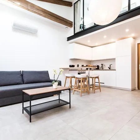 Apartman Au Coeur Du Vieil Et A 2 Pas De La Mer...